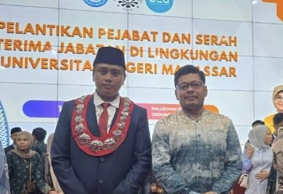 Plt Rektor UNM, Prof Dr Farida Patittingi melantik Dr Andi Atssam Mappanyukki sebagai Dekan FIKK UNM (Universitas Negeri Makassar)