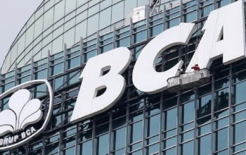 Informasi peluang kerja terkini, Bank BCA buka lowongan kerja untuk sejumlah posisi bagi lulusan minimal S1.