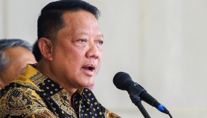 Febrie Mundur Sebagai Jampidsus