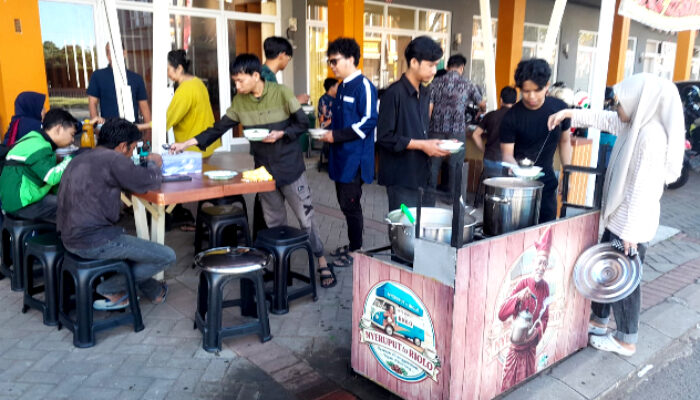 Jumat Berkah Berhadiah Umrah, Sarapan Sambil Periksa Kesehatan