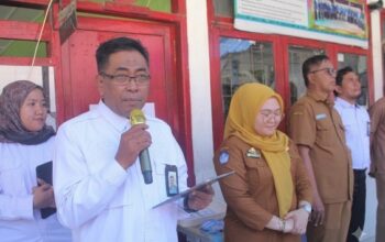 Kepala Balai Besar Guru dan Tenaga Kependidikan, BBGTK Sulsel Dr Arman Agung MPd membuka MPLS di SDN Lae-Lae 1 Makassar