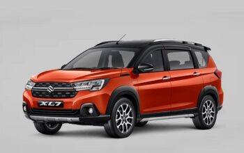 Suzuki XL7 Fecelift meluncur dengan sejumlah penyegaran menjadikan eksterior SUV tujuh penumpang ini terlihat lebih dramatis
