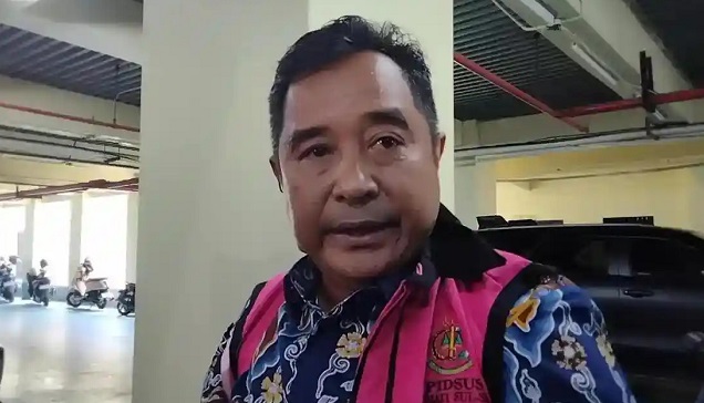 Mantan Pj Gubernur Sulsel Bahtiar Baharuddin menang praperadilan di PN Makassar dalam kasus dugaan korupsi pengadaan bibit nanas