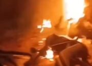 Suasana dini hari di Kabupaten Maros mencekam ketika warga membalas serangan geng motor yang kerap berulah di daerah itu