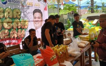 Warga Sinjai serbu Gerakan Pangan Murah yang Pemerintah Kabupaten gelar bersama AAS Community dan Badan Pangan Nasional di Jalan Teuku Umar.
