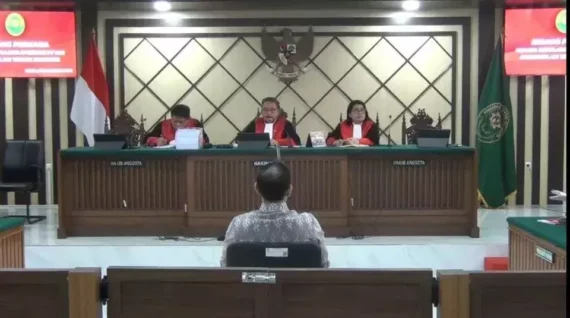 Mantan Menteri Pendidikan, Kebudayaan, Riset, dan Teknologi, Nadiem Makarim, optimistis masih ada keadilan di Indonesia.