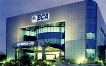Bank Central Asia atau BCA buka Program Magang Bakti BCA bagi lulusan SMA/SMK hingga perguruan tinggi untuk posisi Frontliner serta CS Pemol