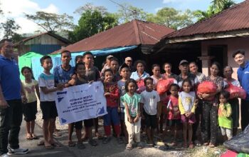 FIFGROUP Salurkan 1.200 Sembako Untuk Korban Gempa NTT