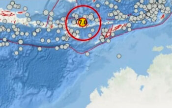BMKG Akhiri Peringatan Dini Tsunami Gempa di Flores setelah mengeluarkan tiga kali peringatan dan berakhir jam 08:30 Wita