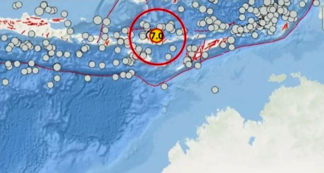 BMKG Akhiri Peringatan Dini Tsunami Gempa di Flores setelah mengeluarkan tiga kali peringatan dan berakhir jam 08:30 Wita