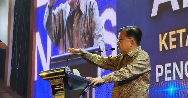 Mantan Wakil Presiden Jusuf Kalla sebut dunia masuki era deglobalisasi dan tak ada sistem ekonomi yang berlaku mutlak sepanjang sejarah