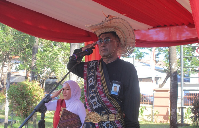 Kepala Balai Besar Guru dan Tenaga Kependidikan Sulsel Dr Arman Agung MPd inspektur upacara HUT ke 81 Kemerdekaan RI, Senin (17/8/2026).