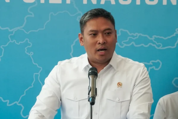 Kepala Badan Gizi Nasional (BGN) Sudaryono ancam copot kepala SPPG jika terjadi kasus keracunan Program Makanan Bergizi Gratis (MBG).