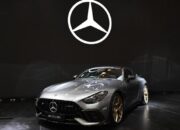 Mercedes-Benz luncurkan Mercedes-AMG GT 3 PRO 4MATIC+ seharga mendekati Rp10 miliar dan menjadi mobil termahal di GIIAS 2026.