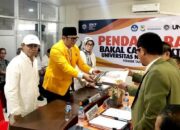 Sejumlah akademisi dan seniman kawal Dr Arifin Manggau daftar bakal calon Rektor UNM (Universitas Negeri Makassar) periode 2027-2031.