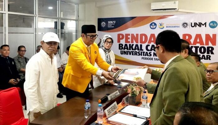 Seniman Kawal Dr Arifin Manggau Daftar Bakal Calon Rektor UNM