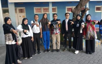 Lima peserta Pelatihan BCKS melakukan shadowing belajar supervisi di SMAN 14 Makassar, Kamis, 3 September 2026