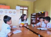 PT Federal International Finance atauFIFGROUP donasi buku ke Perpustakaan SDN 3 Cimanggu Pangandaran Jawa Barat.