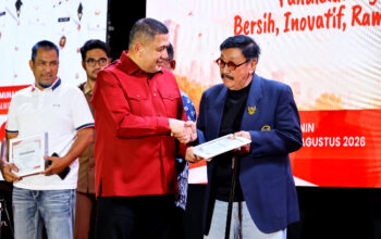 Penghargaan Pemkot Makassar Jadi Kado Ulang Tahun Iwan Azis sebagai tokoh masyarakat teladan dan inspiratif