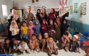 Ustaz Samir Bawakan Hikmah Maulid Di TK Mawar Pulau Kodingareng