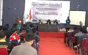 Badan Eksekutif Mahasiswa Universitas Indonesia Timur (BEM UIT) menggelar Dialog Kebangsaan bertajuk EKOPOLTAN