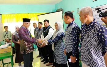 Panitia menetapkan 12 peserta terbaik Bimtek peningkatan kompetensi GTK di Pulau Kalukalukuang Kalmas untuk empat kategori.