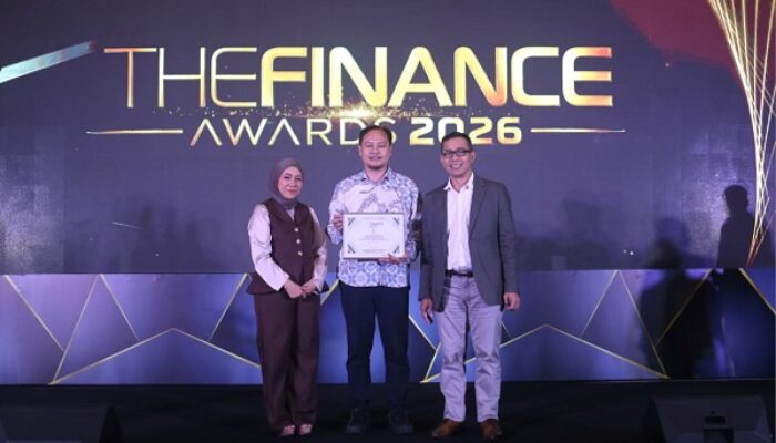 FIFGROUP Terima The Finance Golden Star Award 2026