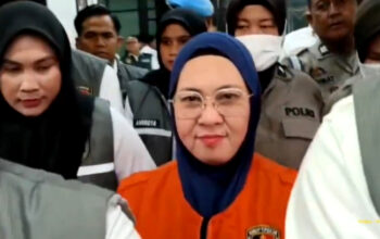 Mantan Bupati Gowa Husniah Talenrang Ditahan setelah menjalani pemeriksaan di Mapolda Sulsel selama enam jam
