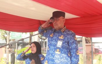 Kepala Balai Besar Guru dan Tenaga Kependidikan Sulsel Dr Arman Agung menjadi inspektur upacara pada peringatan Hari Sumpah Pemuda ke-98