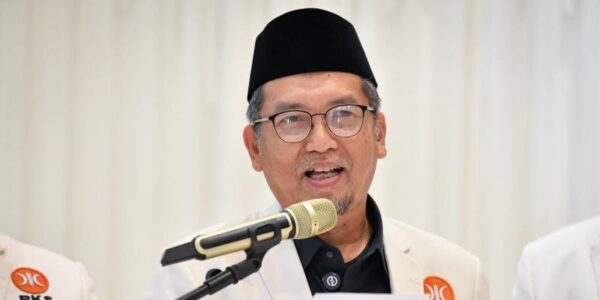 Presiden PKS janji jembatani aspirasi publik ke DPR soal ijazah Gibran ketika menerima audiensi aliansi masyarakat sipil