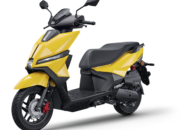 Honda NS125FX meluncur khusus untuk pasar China. Skutik bergaya sporty ini sepertinya bakal bersaing ketat dengan Yamaha FreeGo 125.